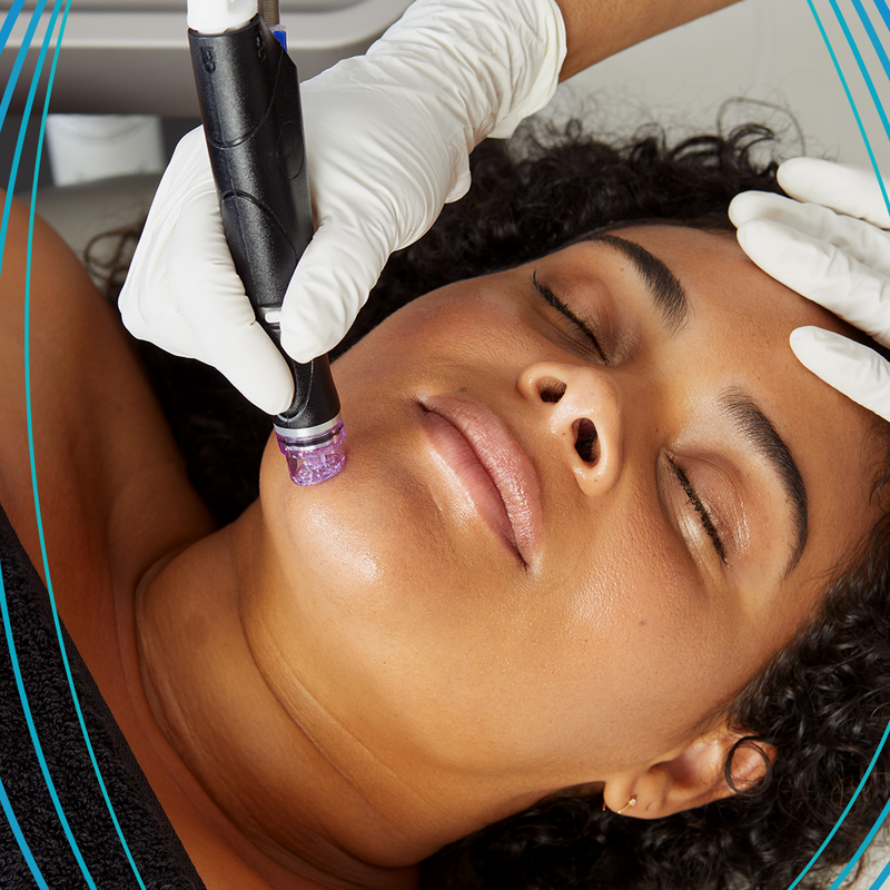 Women enjoying hydrafacial treatment